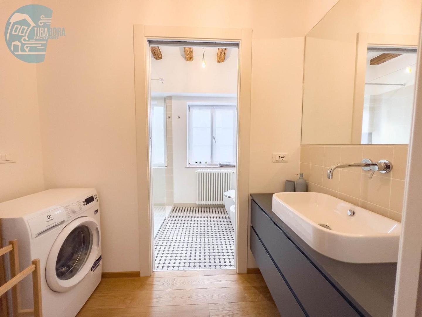 Apartamento Mazzini 9 Tirabora Short Rent Trieste Exterior foto