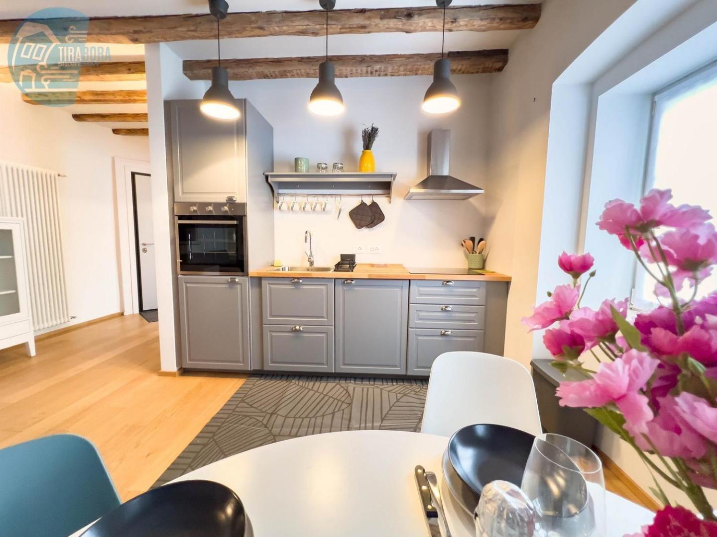 Apartamento Mazzini 9 Tirabora Short Rent Trieste Exterior foto