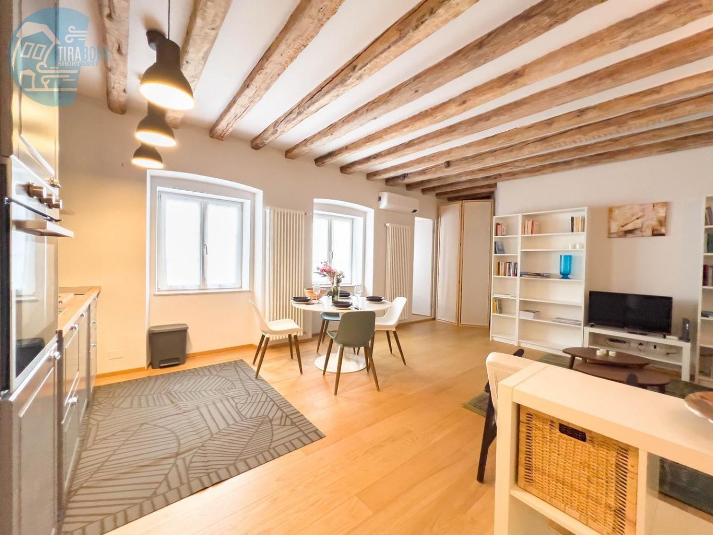 Apartamento Mazzini 9 Tirabora Short Rent Trieste Exterior foto