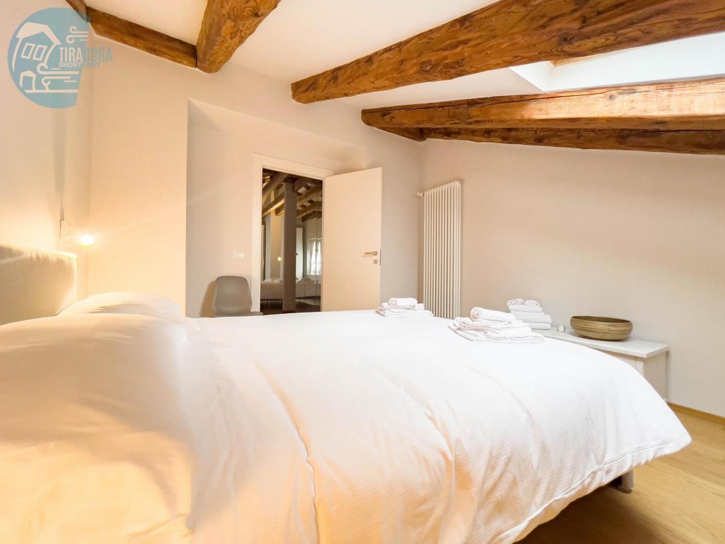 Apartamento Mazzini 9 Tirabora Short Rent Trieste Exterior foto