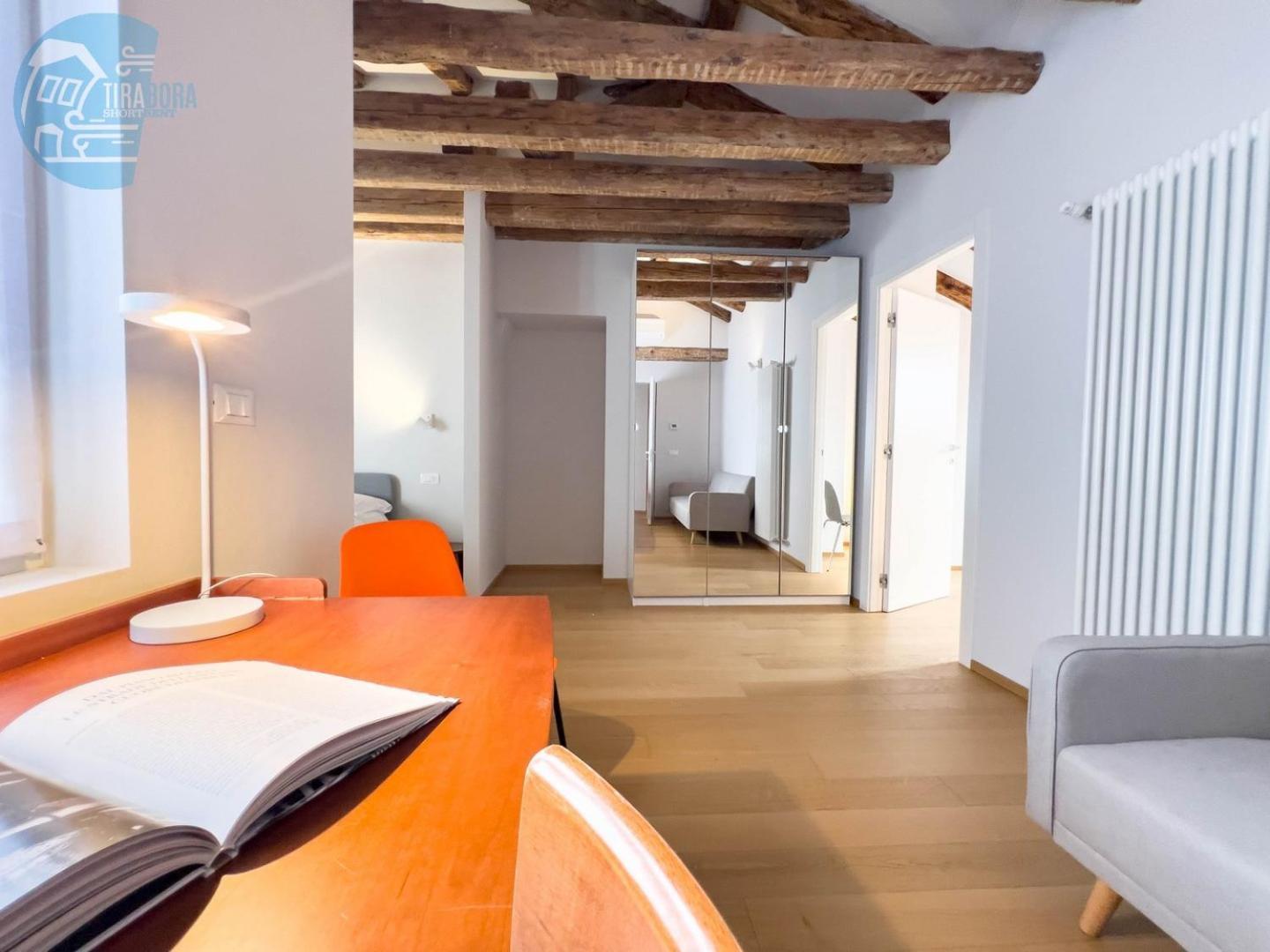 Apartamento Mazzini 9 Tirabora Short Rent Trieste Exterior foto